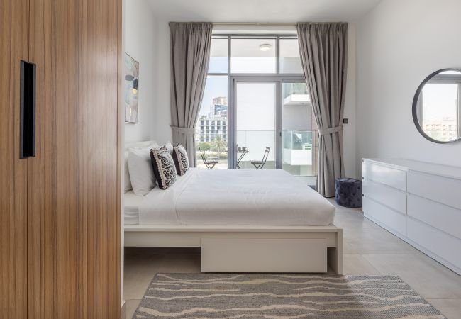 Ferienwohnung in Dubai - Geräumiges 1 Schlafzimmer | Poolblick | Angenehme Gegend