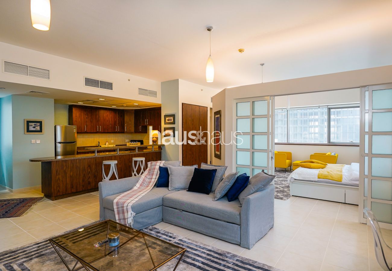 Studio in Dubai - Unique Spacious Studio | Near to Mall | Business Hub