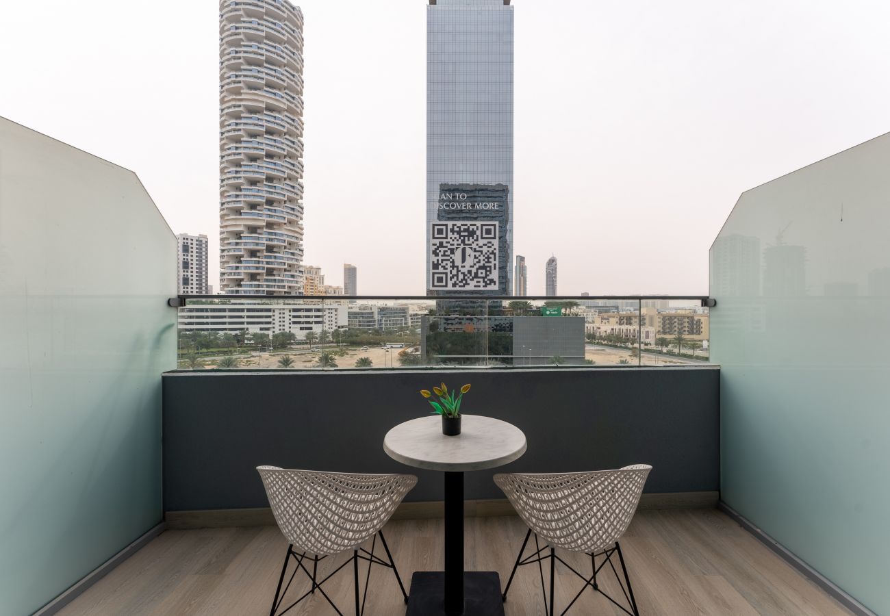 Ferienwohnung in Dubai -  Geräumig | Studio mit Balkon | Hell
