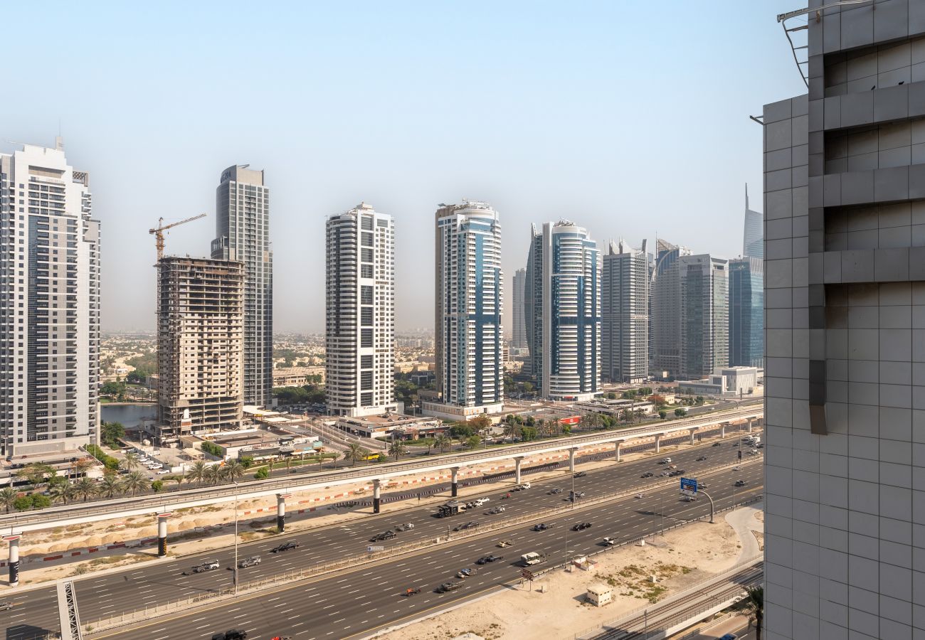 Ferienwohnung in Dubai - Neu möbliert| Eingeschränkter Blick auf den Jachthafen | Balkon