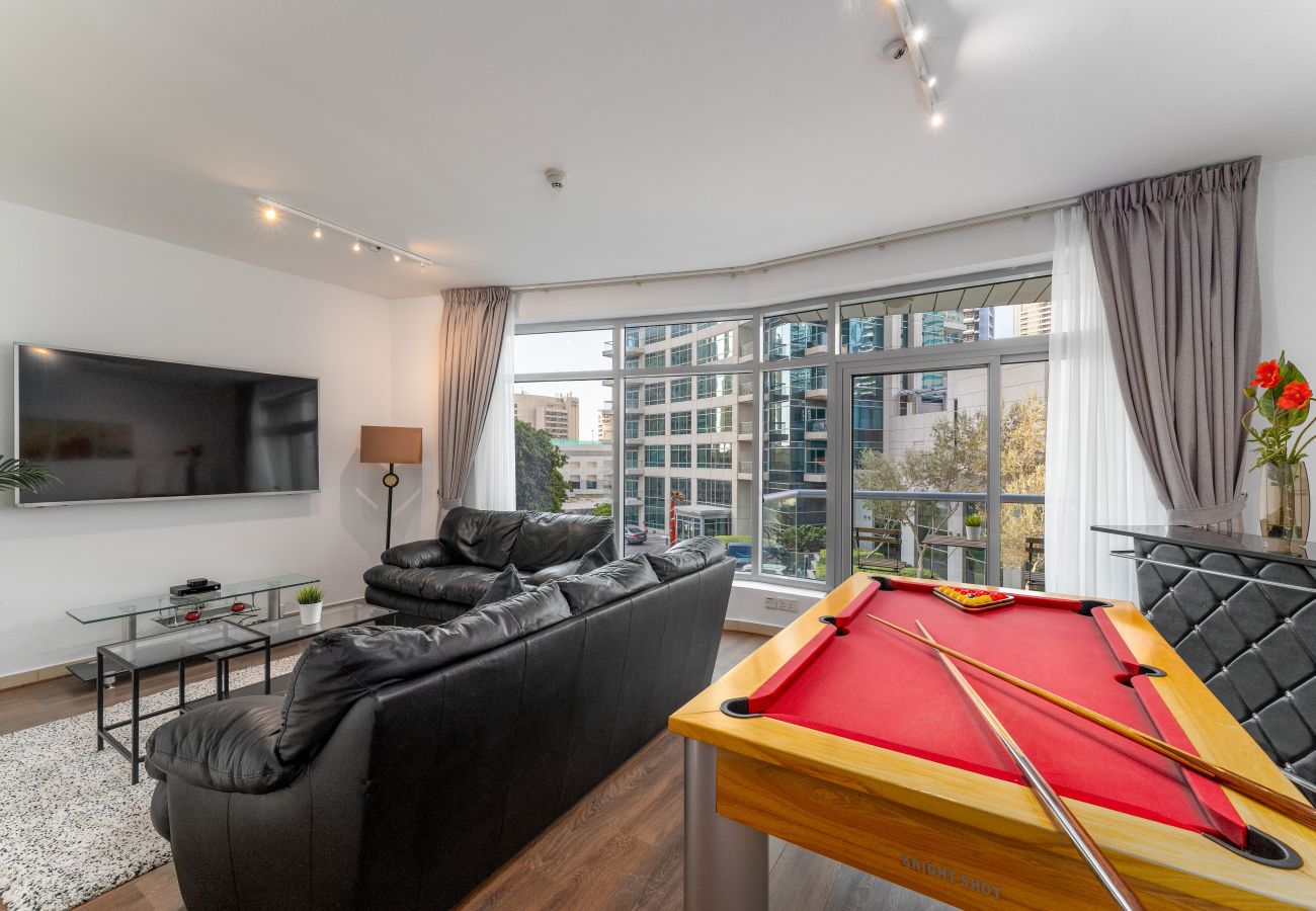 Ferienwohnung in Dubai - City Vibes | Pool Table Play Area | Upgraded Unit