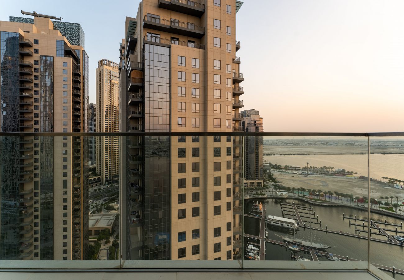 Ferienwohnung in Dubai - Contemporary | Great Skyline View | Spacious