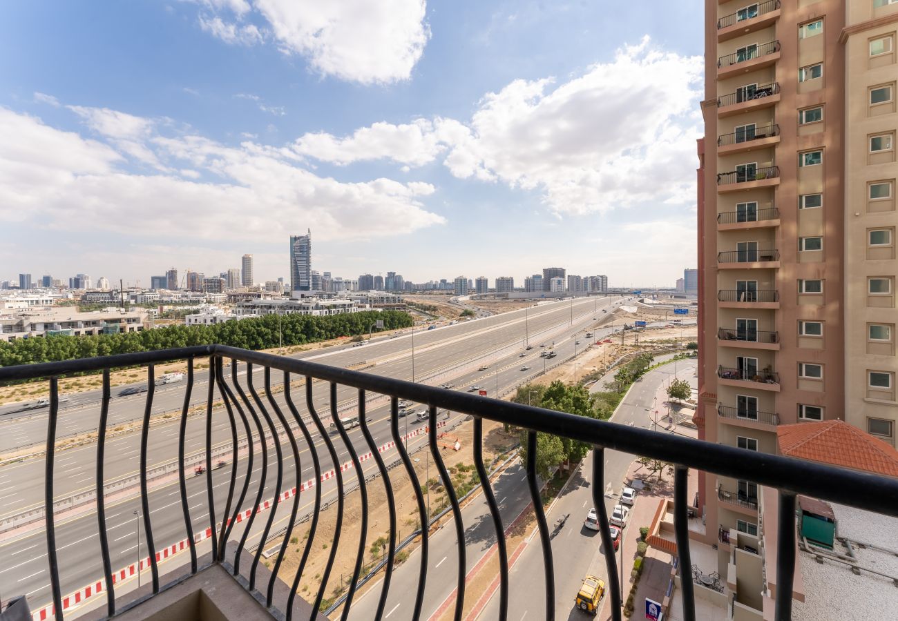 Ferienwohnung in Dubai - Geräumig | Skyline-Blick | Neu eingerichtet