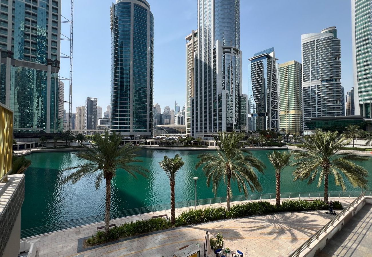 Ferienwohnung in Dubai - Atemberaubender Seeblick | Chich-Einheit | Gemütlich