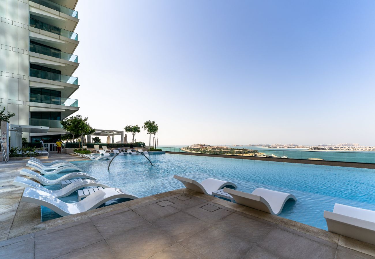 Ferienwohnung in Dubai - Spectacular Views | Next to Pool and Gym | Deluxe