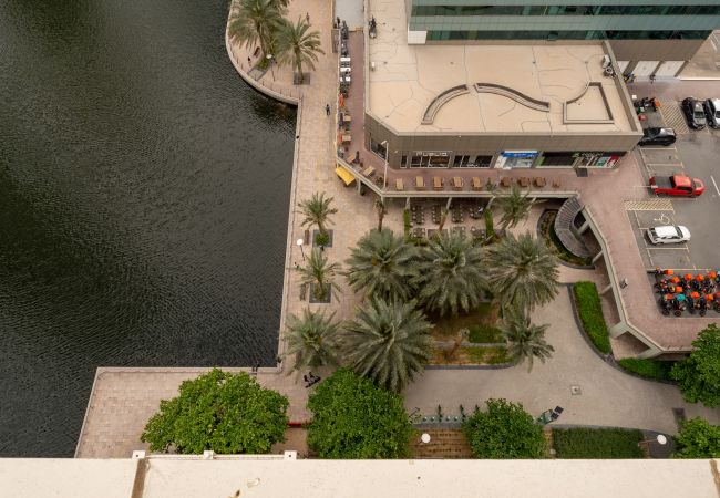 Ferienwohnung in Dubai - schöner Seeblick | Riesige Einheit | Komplett upgegradet