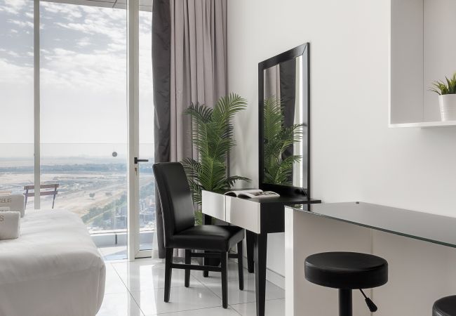 Studio in Dubai - Atemberaubende Aussicht auf die Wüste und den Golf | Luxus-Studio | Gemütlich