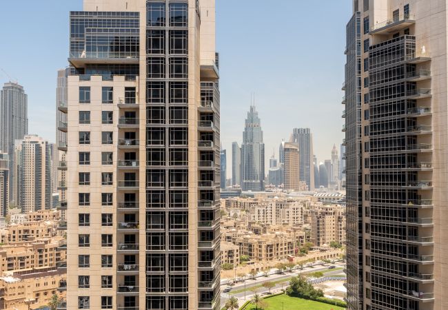 Ferienwohnung in Dubai - Blick auf die Wolkenkratzer in der Innenstadt | Entspannen | Modern