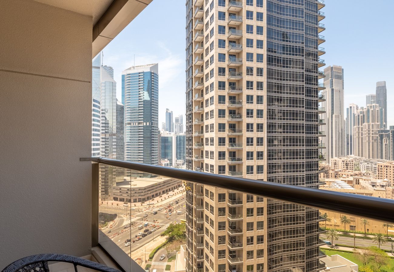 Ferienwohnung in Dubai - Blick auf die Wolkenkratzer in der Innenstadt | Entspannen | Modern