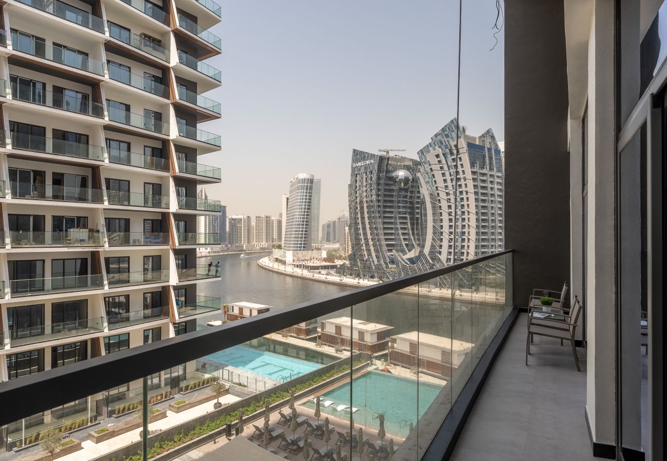 Ferienwohnung in Dubai - Stunning Dubai Canal View | Fabulous Amenities