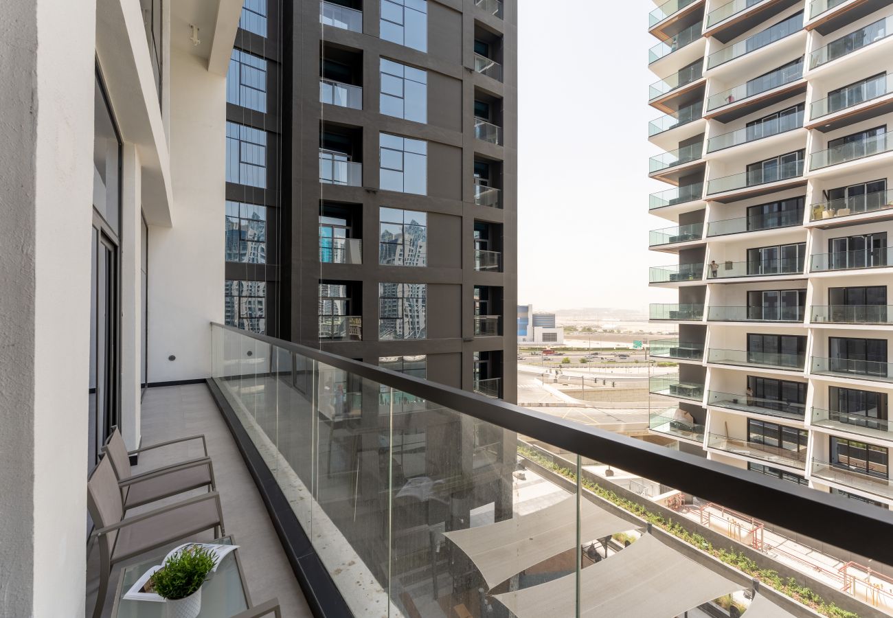 Ferienwohnung in Dubai - Stunning Dubai Canal View | Fabulous Amenities