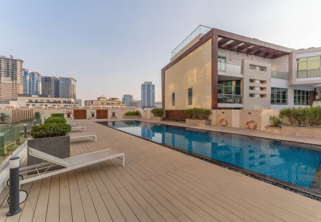 Studio in Dubai - Schickes Studio | Schöne Annehmlichkeiten | Blick auf den Pool