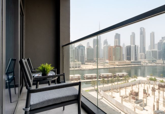 Ferienwohnung in Dubai - Deluxe 1 Schlafzimmer | Schöne Aussicht auf den Burj Khalifa und den Dubai-Kanal