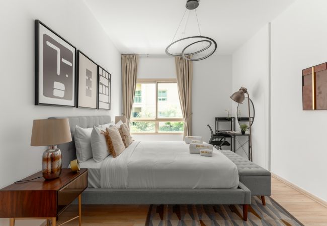 Ferienwohnung in Dubai - Vollständig aktualisiert | Ruhiges 1 Schlafzimmer | Offener Grünraum