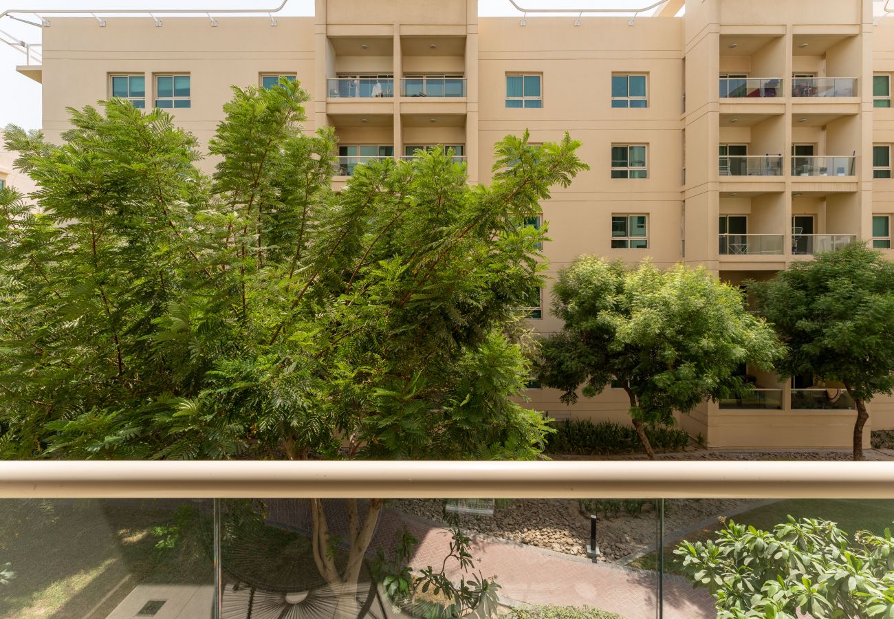 Ferienwohnung in Dubai - Fully Upgraded | Tranquil 1 BR | Open Greenspace