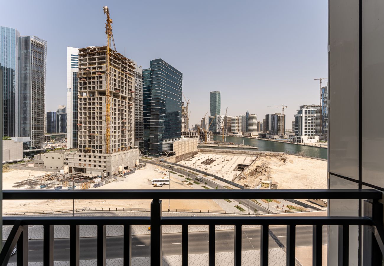 Ferienwohnung in Dubai - Blick auf den Dubai-Kanal | Geschmackvoll eingerichtet | Deluxe