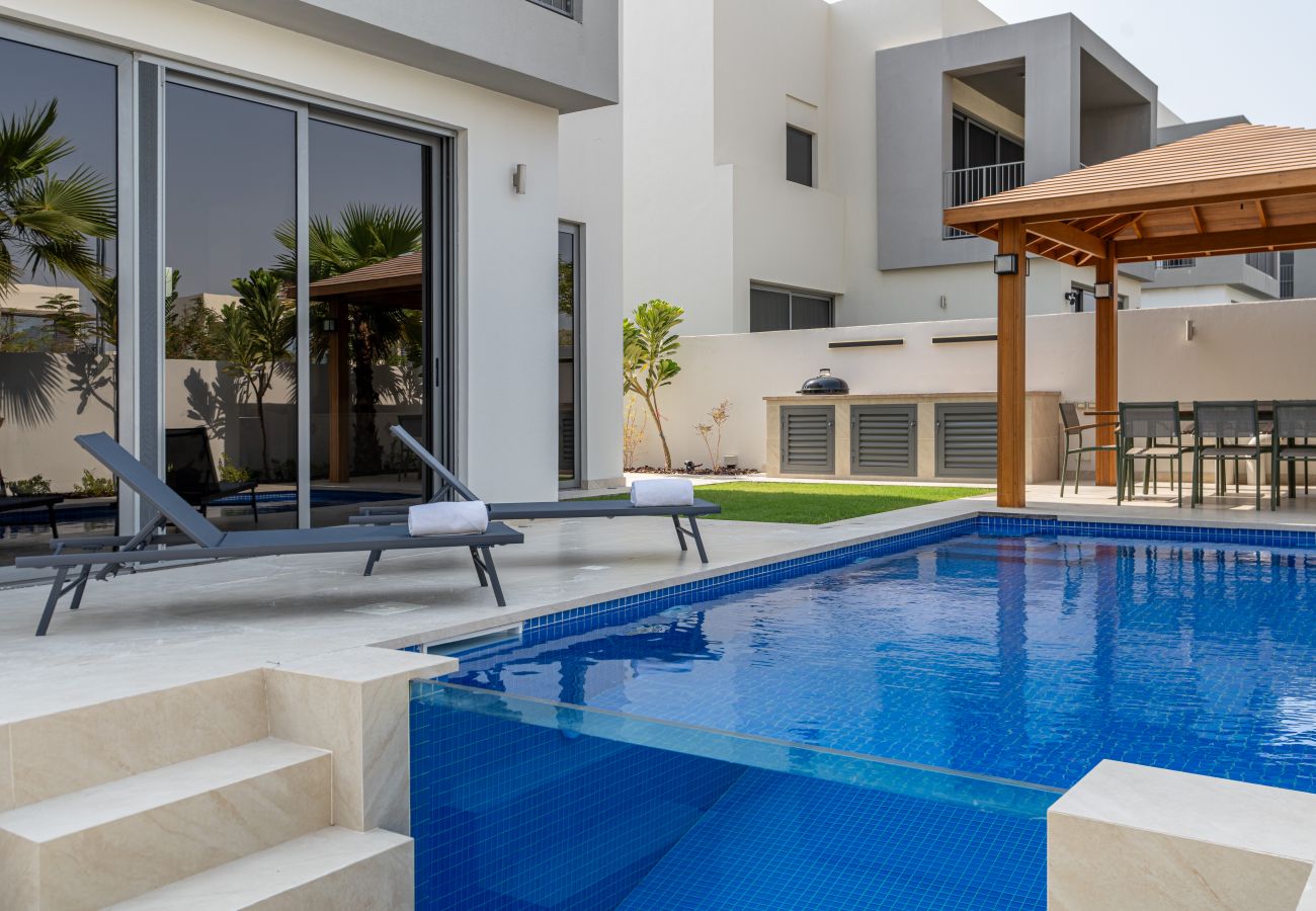 Villa in Dubai - Privater Pool | Luxuriöse Villa | Aktualisiert