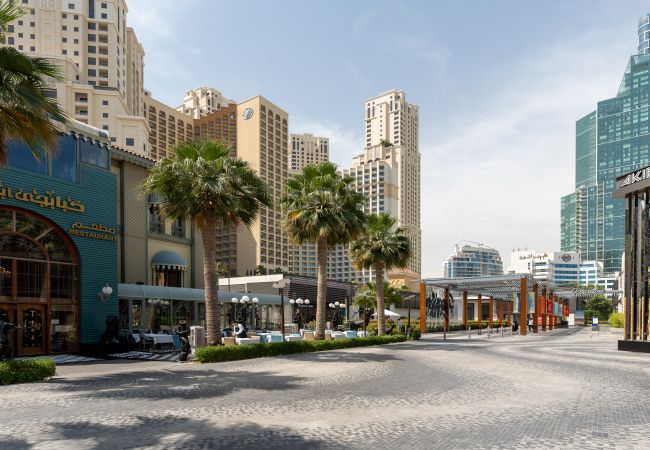 Ferienwohnung in Dubai - Wundervoller Meerblick | Luxuriöse 4 Schlafzimmer | Obergeschoss