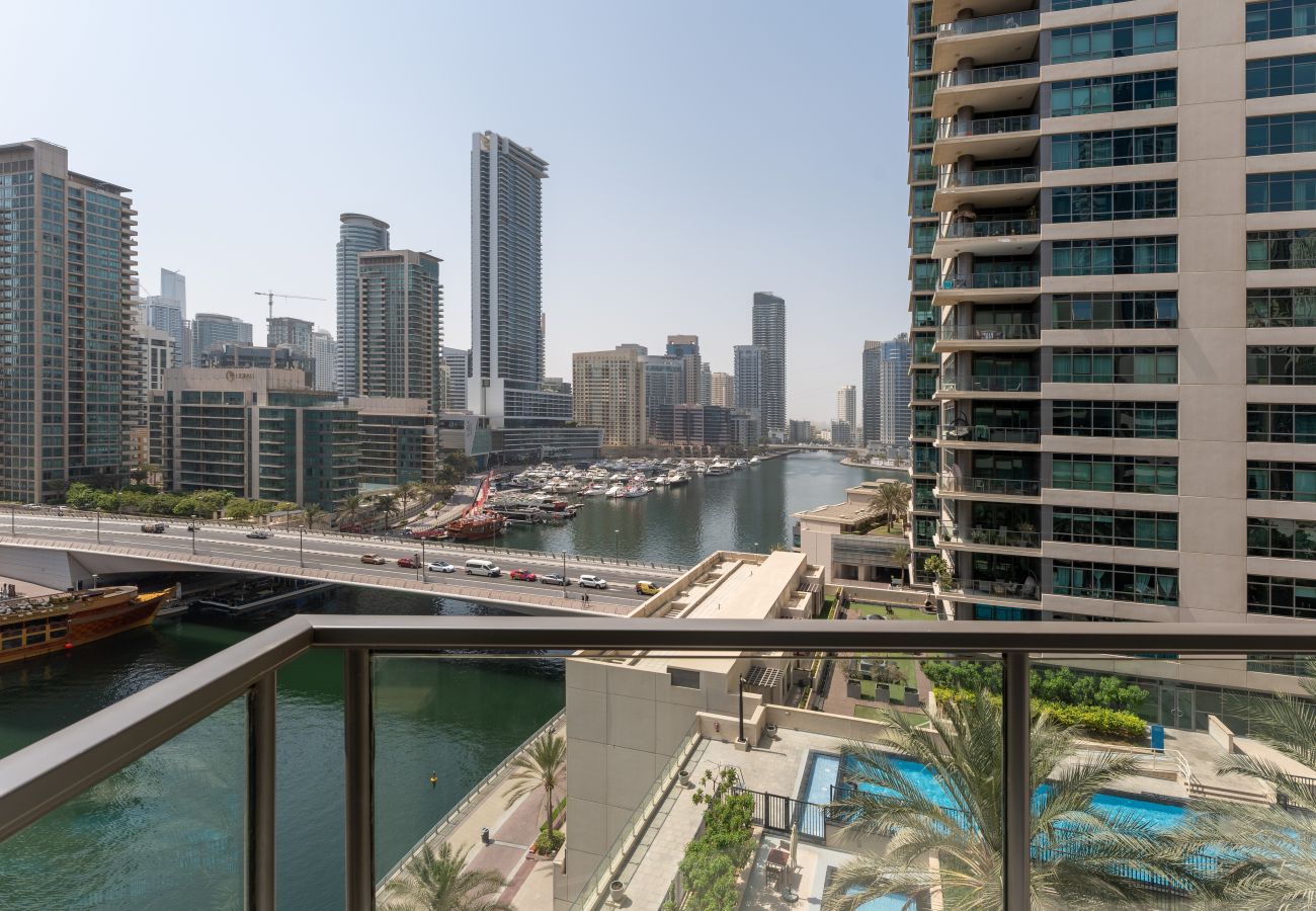 Ferienwohnung in Dubai - Uferpromenade | Tolle Aussicht auf den Jachthafen | Beschwingt