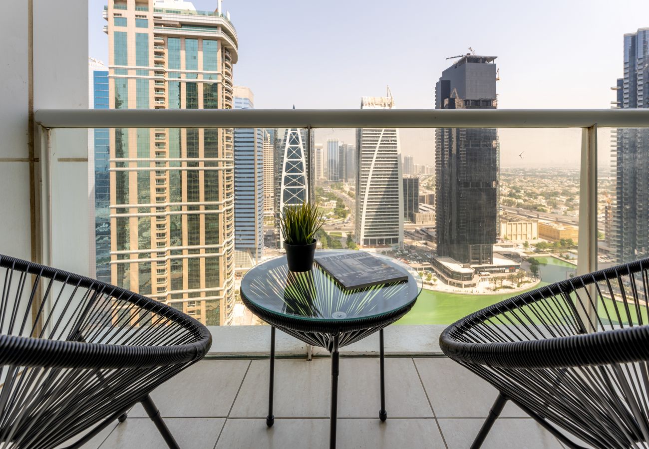 Ferienwohnung in Dubai - In der Nähe der U-Bahn | Toller Seeblick | Charmant