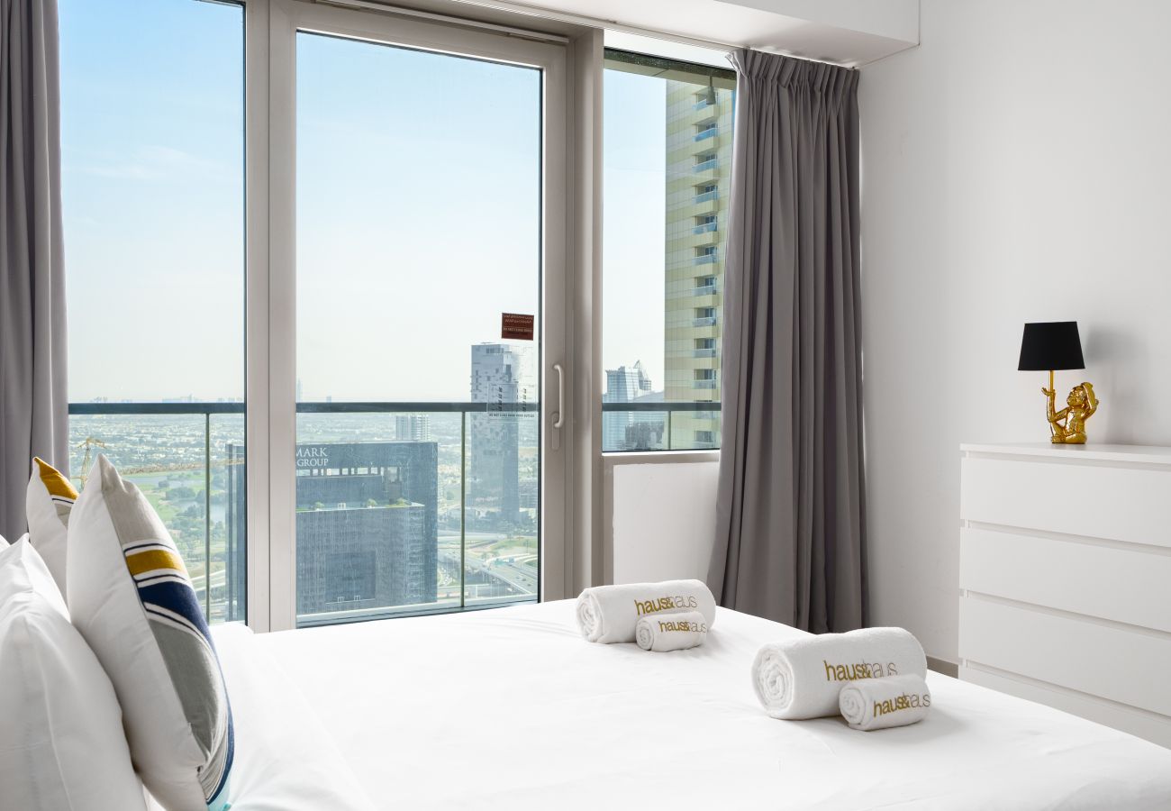 Ferienwohnung in Dubai - Higher Floor | Beautiful View | Great Amenities