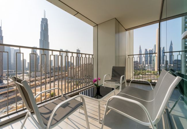Ferienwohnung in Dubai - Blick auf den Burj Khalifa | Luxuriös | Tolle Annehmlichkeiten