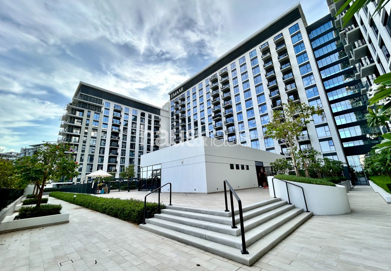 Ferienwohnung in Dubai - Herrlicher Blick auf den Park und die Skyline der Stadt | Entzückend