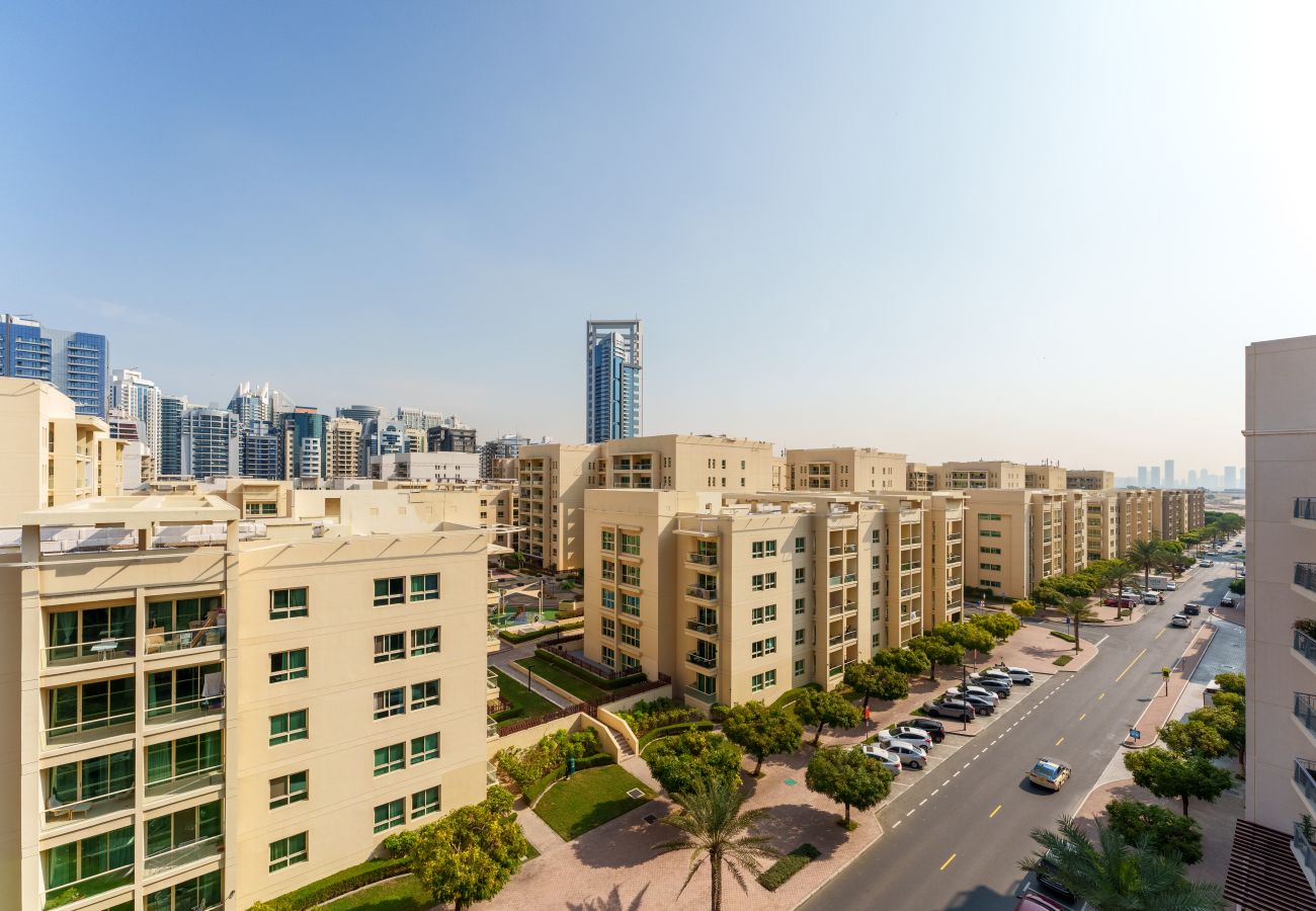 Ferienwohnung in Dubai - Vast 1BR | Exquisitely Furnished | Tranquil