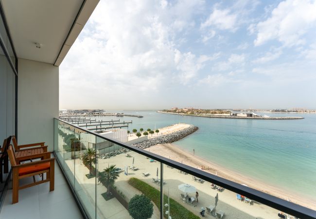  in Dubai - Strandfront | Atemberaubender Meerblick | Deluxe