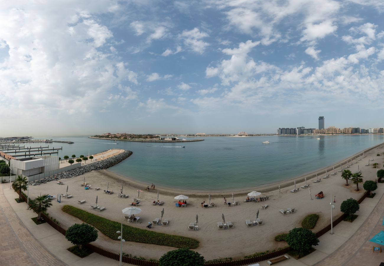 Ferienwohnung in Dubai - Strandfront | Atemberaubender Meerblick | Deluxe