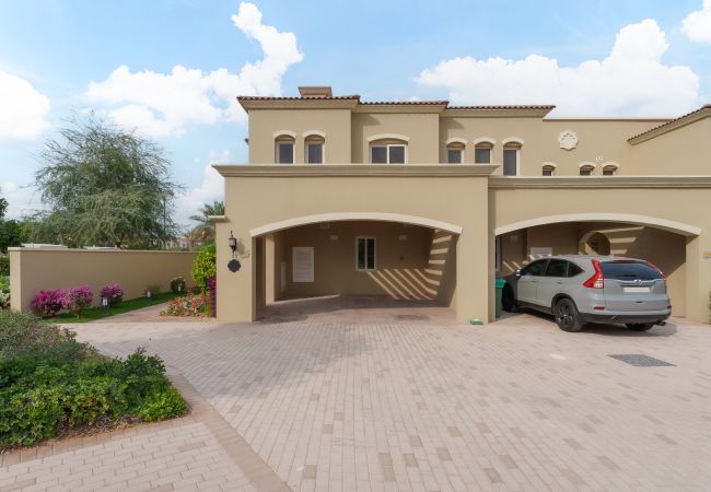 Villa in Dubai - Privater Garten | Am besten für die Familie | Tolle Gemeinschaft