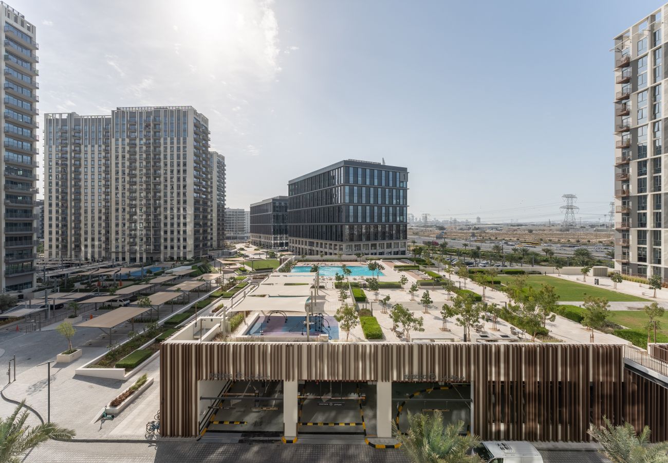 Ferienwohnung in Dubai - Atemberaubender Blick auf den Pool | In der Nähe des Parks | Gehobener Rückzugsort