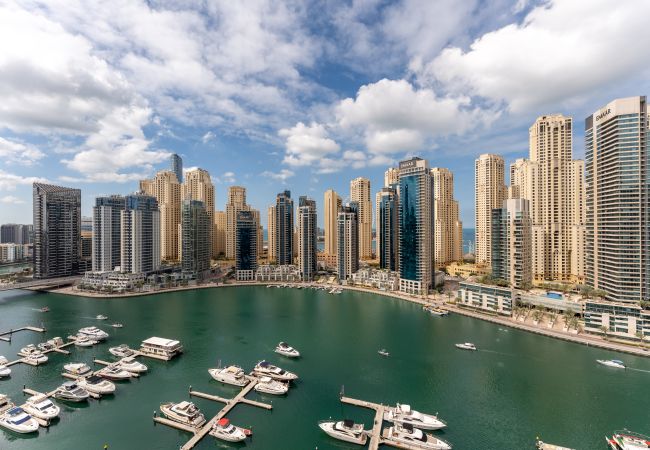 Ferienwohnung in Dubai - Atemberaubender Blick auf den Jachthafen | Neu möbliert | Obergeschoss