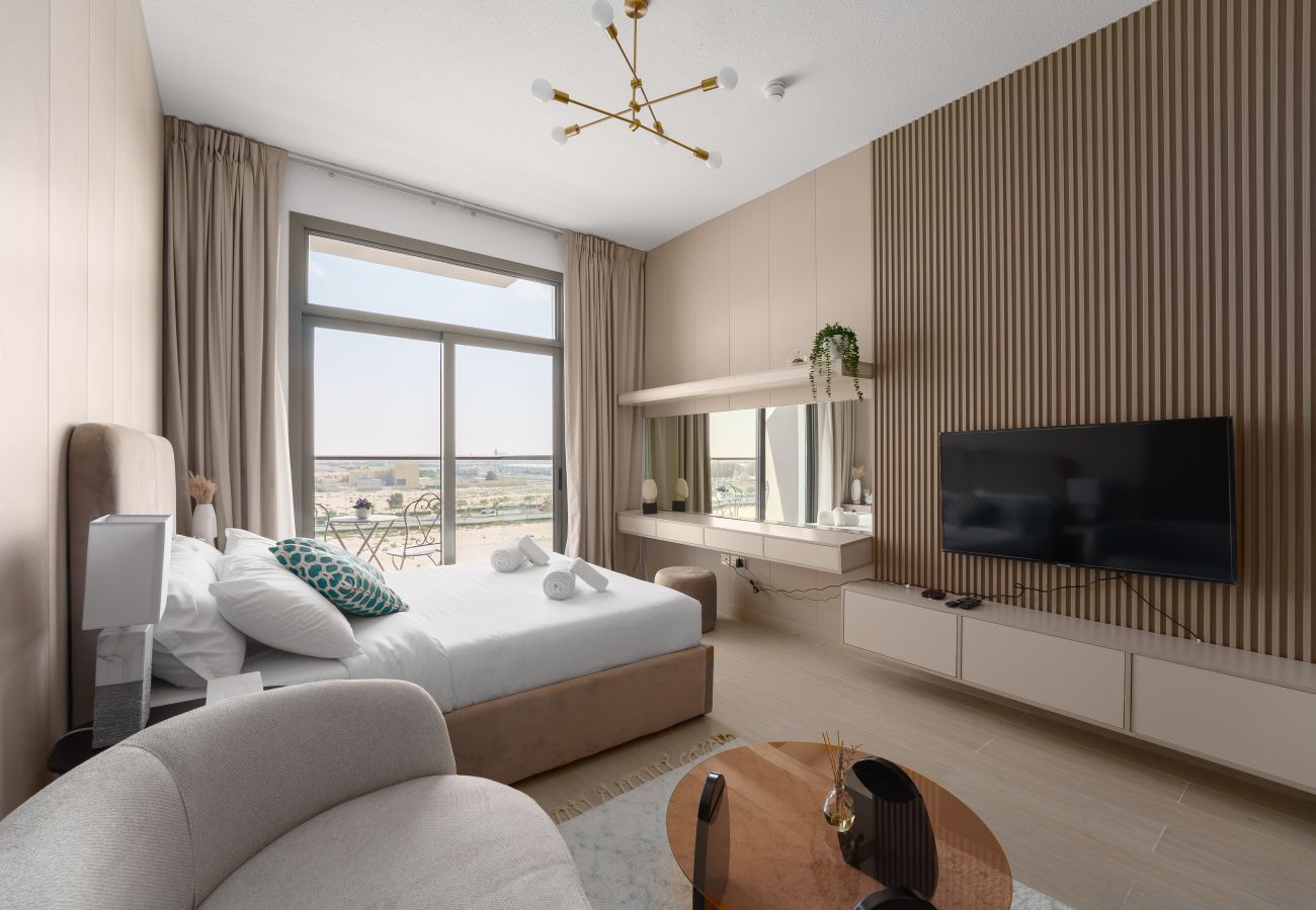 Studio in Dubai - Brand New | Plenty of Amenities Chic