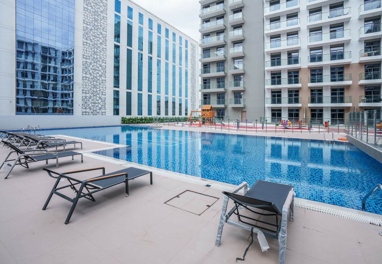 Studio in Dubai - Brand New | Plenty of Amenities Chic