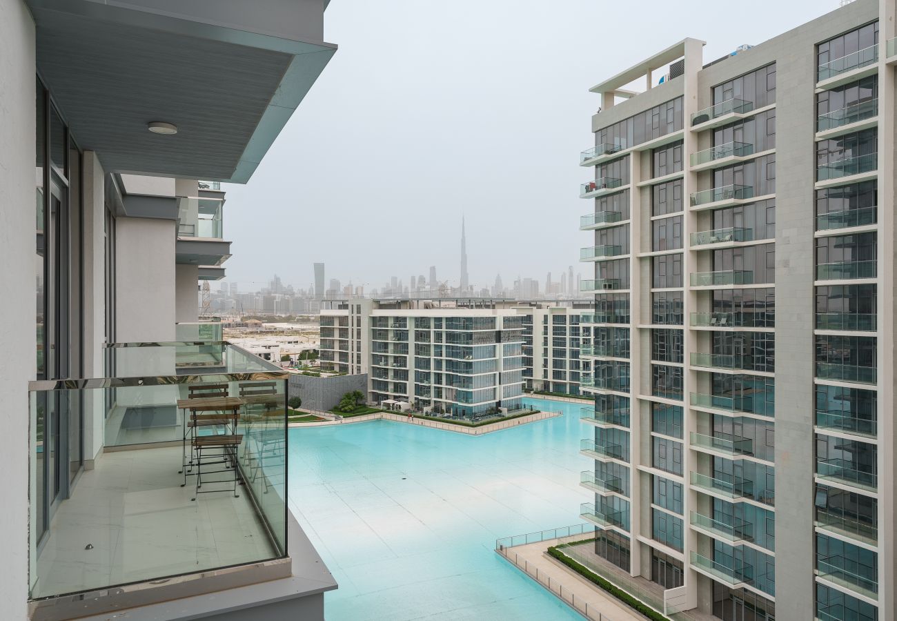 Ferienwohnung in Dubai - Lagoon & Burj Khalifa Skyline View | Brand New