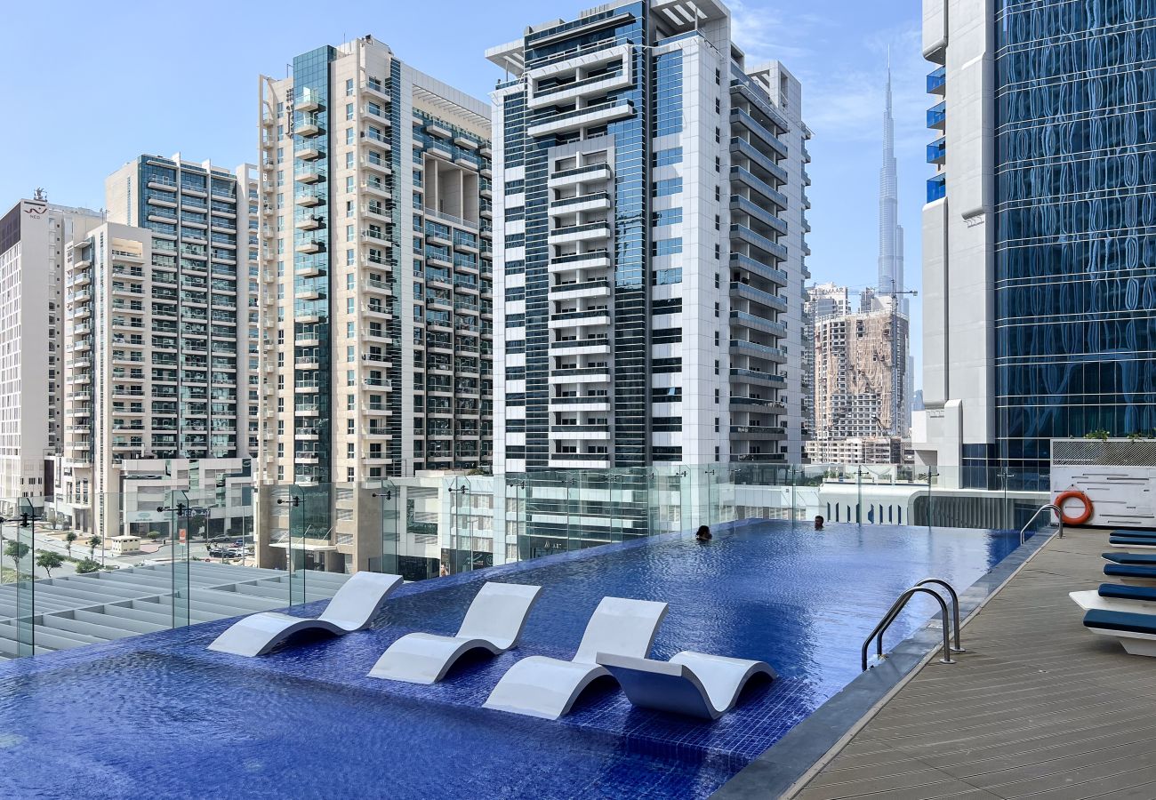 Studio in Dubai - Nice City Views | Great Facilities | Chic