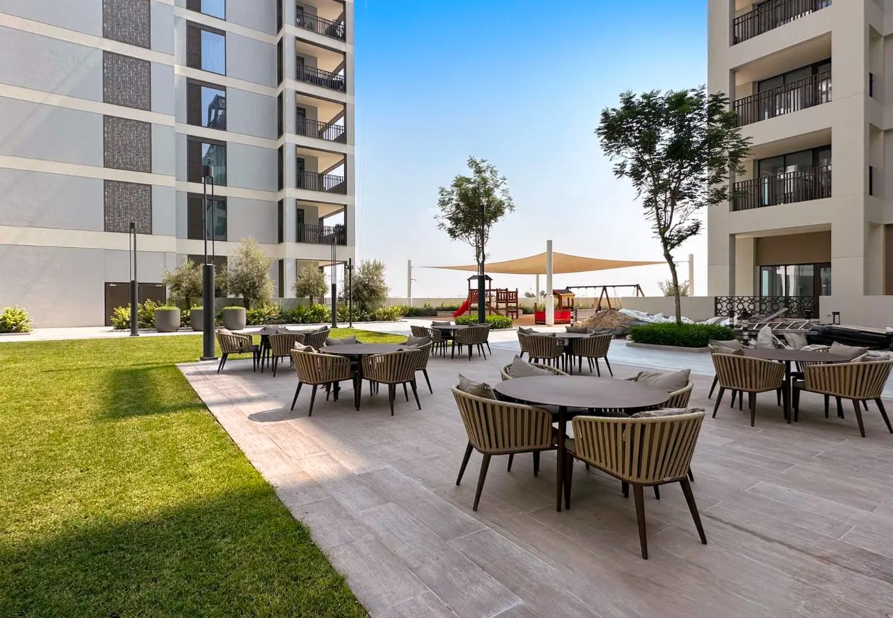 Ferienwohnung in Dubai - Schickes 1 Schlafzimmer | Zugang zum Strand | Geräumige Terrasse