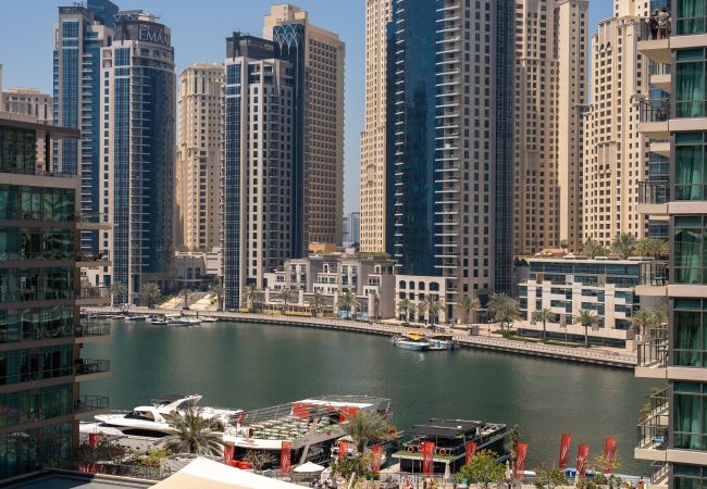 Ferienwohnung in Dubai - Schöne Aussicht auf den Jachthafen | Arbeitszimmer | 3 Schlafplätze