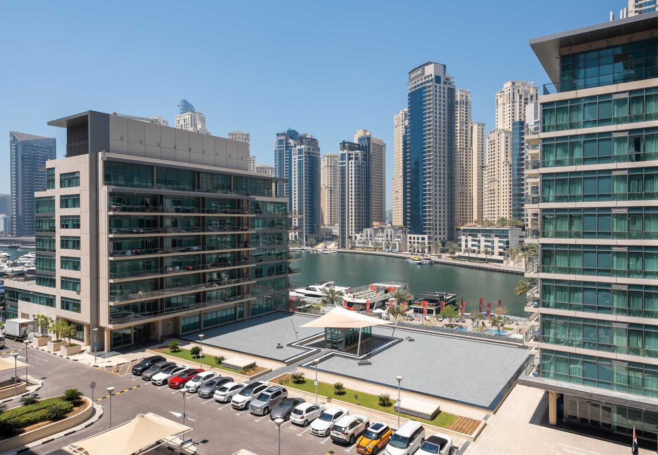 Ferienwohnung in Dubai - Schöne Aussicht auf den Jachthafen | Arbeitszimmer | 3 Schlafplätze