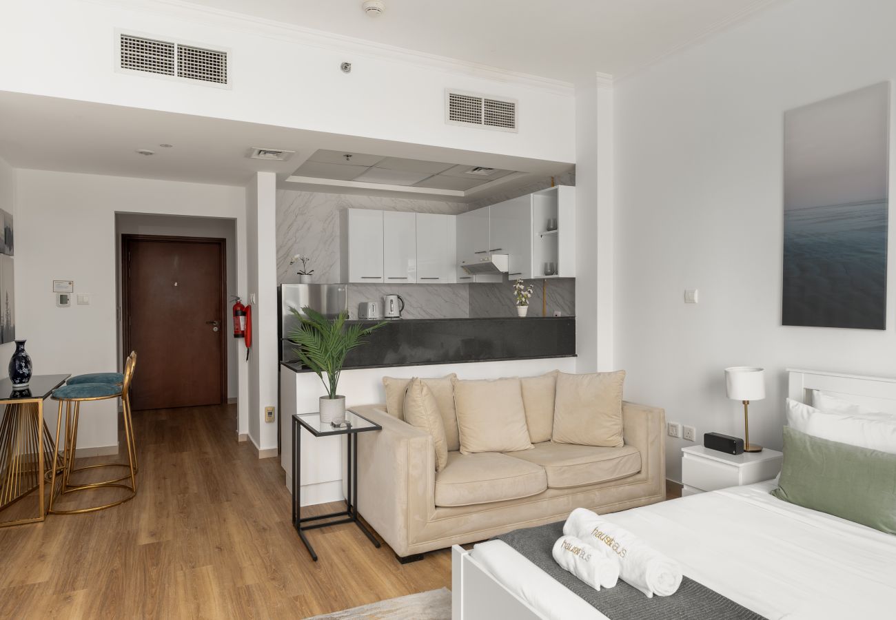 Studio in Dubai - Near to Dubai Mall | Contemporary | Well-connected