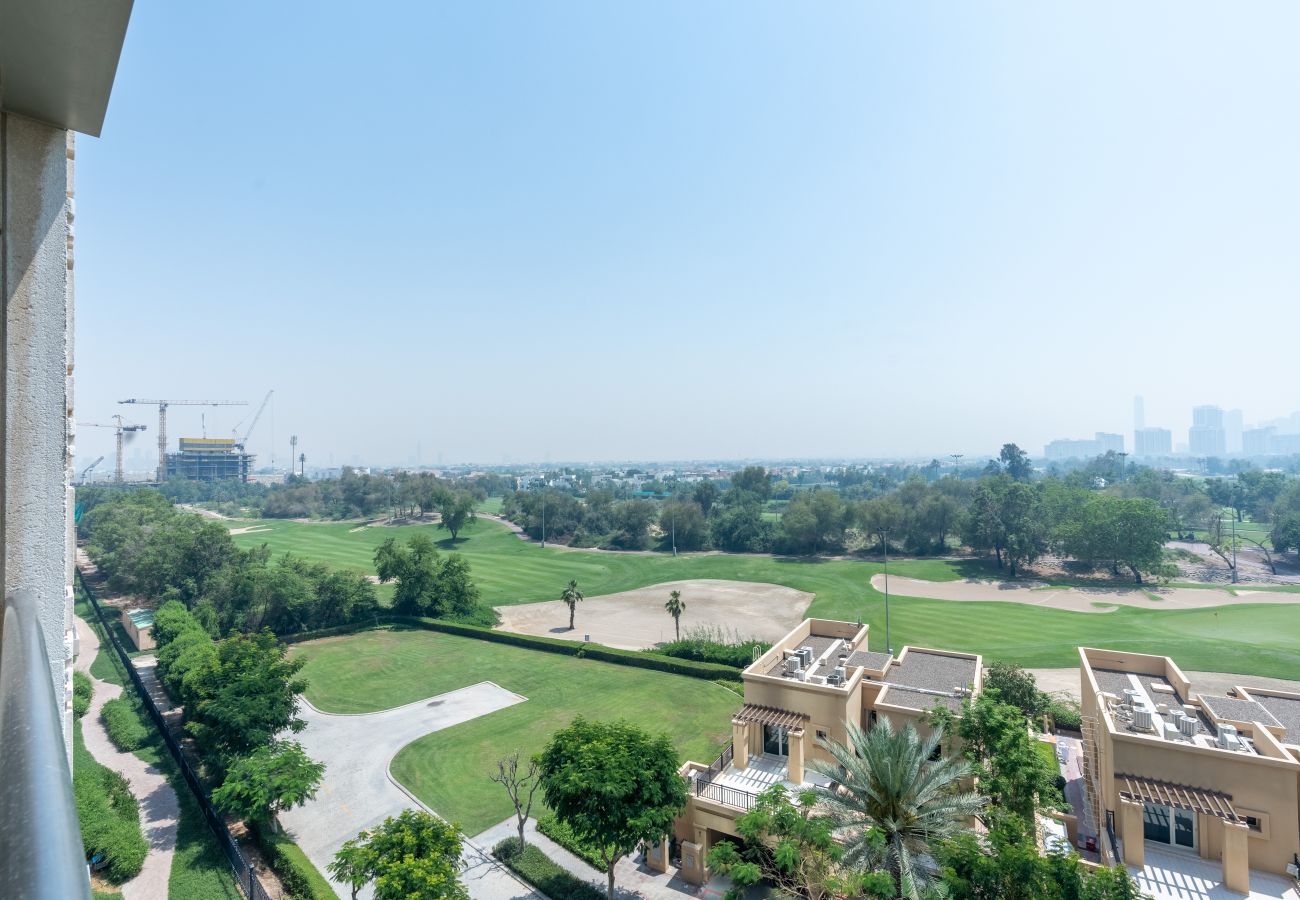 Ferienwohnung in Dubai - Alluring Golf Course View | Excellent 1BR 