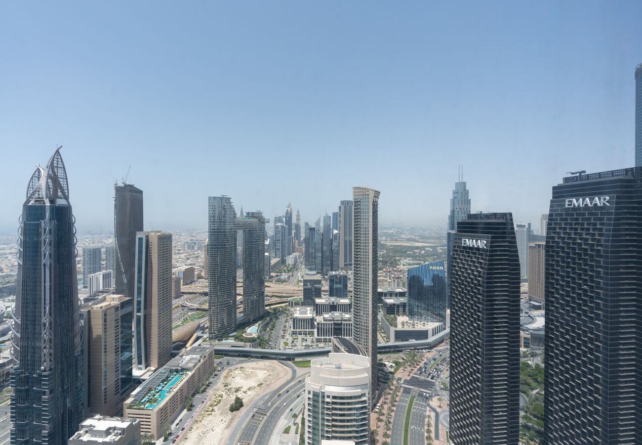 Ferienwohnung in Dubai - Sweeping Views of Sea and City Skyline | Prime