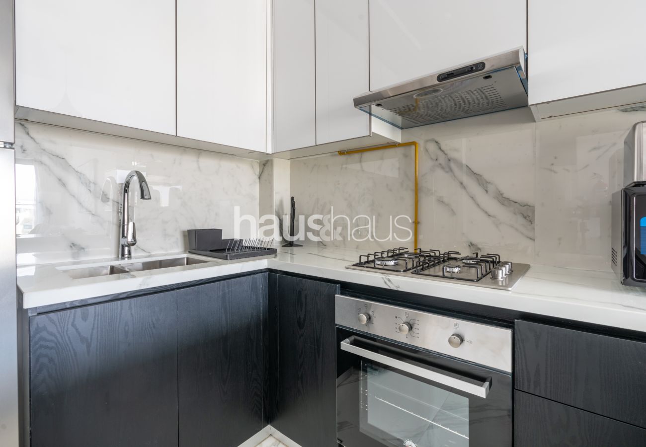 Ferienwohnung in Dubai - Charming Amenities View | Tranquil Neighbourhood