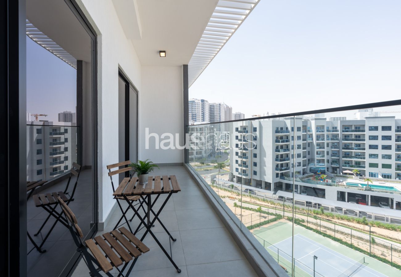 Ferienwohnung in Dubai - Charming Amenities View | Tranquil Neighbourhood