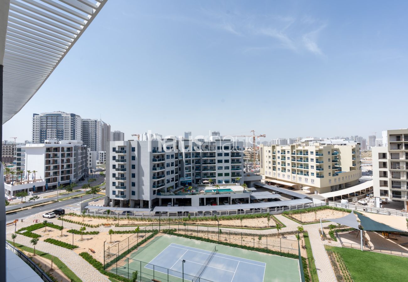 Ferienwohnung in Dubai - Charming Amenities View | Tranquil Neighbourhood