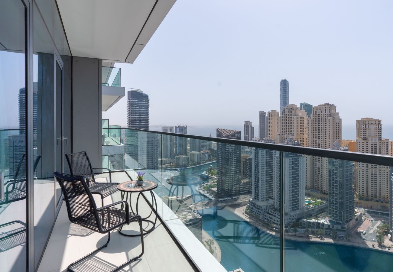 Ferienwohnung in Dubai - Unparalleled Luxury | Spectacular Marina Views | 2BR