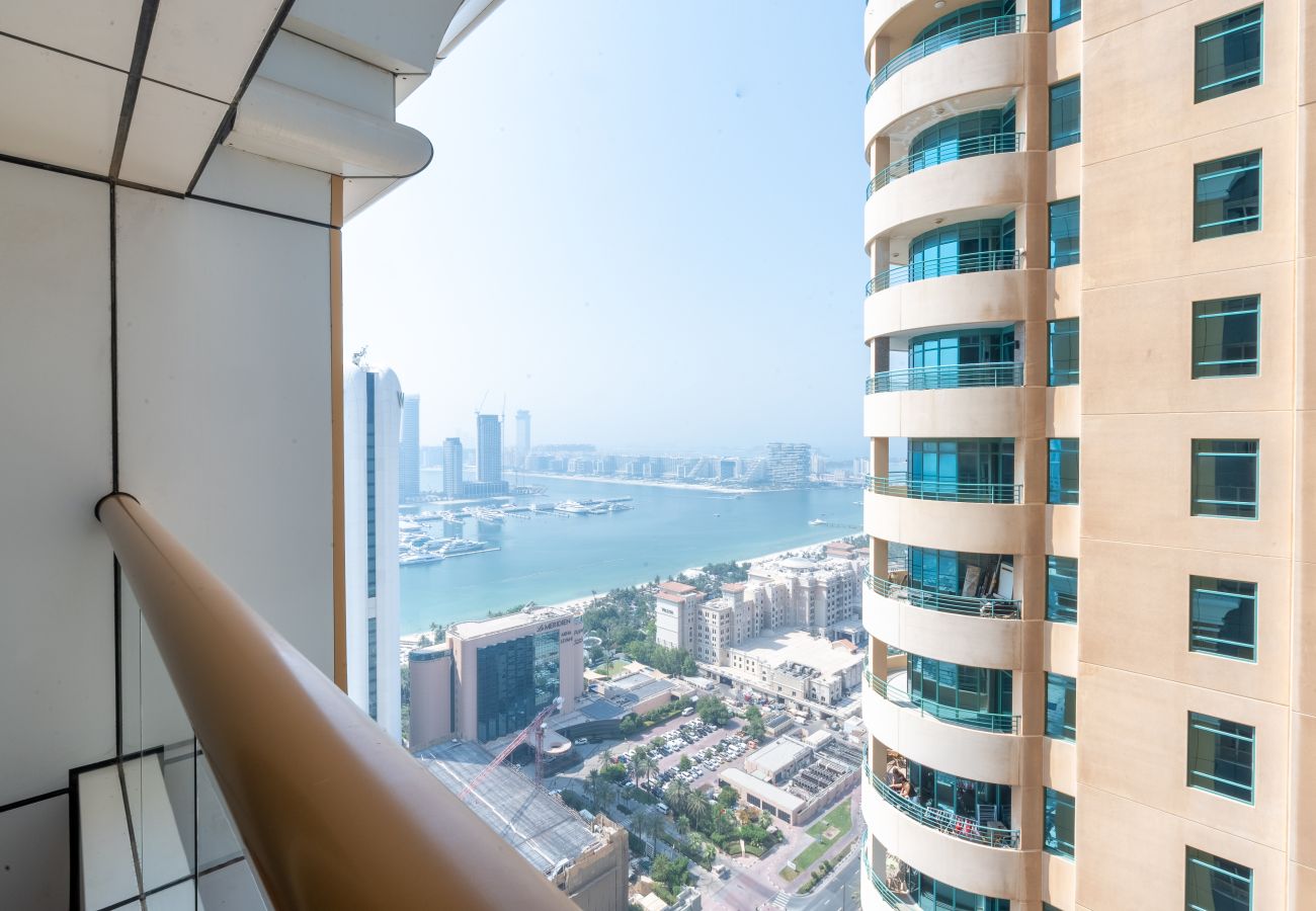 Ferienwohnung in Dubai - Vast | Exquisitely Furnished | Sea View