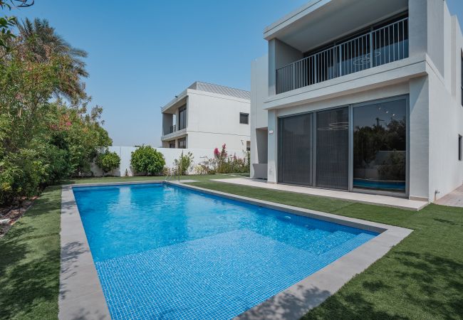 Villa in Dubai - Private Pool | Premium Villa | Ideal for Families