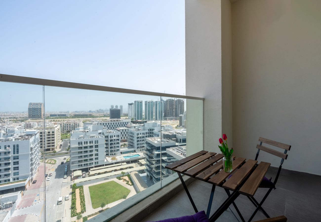 Studio in Dubai - Excellent Amenities | Skyline Views | Chic